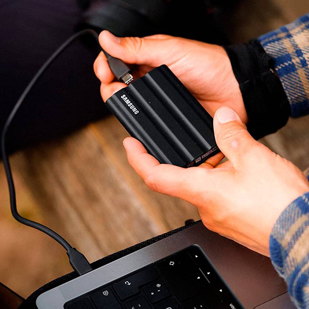 SSD Externo Samsung T7 Shield 1TB USB 3.2 Gen 2 Type-C Preto