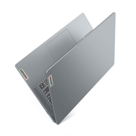 Portátil Lenovo - AMD Ryzen 3 7320U / 8GB RAM / 256GB SSD / 14" / Windows 11 Home